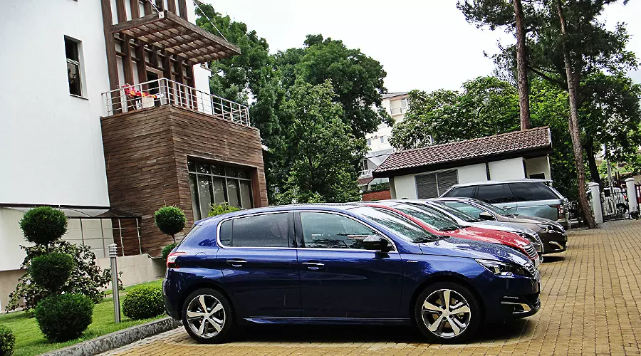 Peugeot 308 GT Line. Форсированый лев пришел в Россию &copy;&nbsp;Фото ЮГА.ру