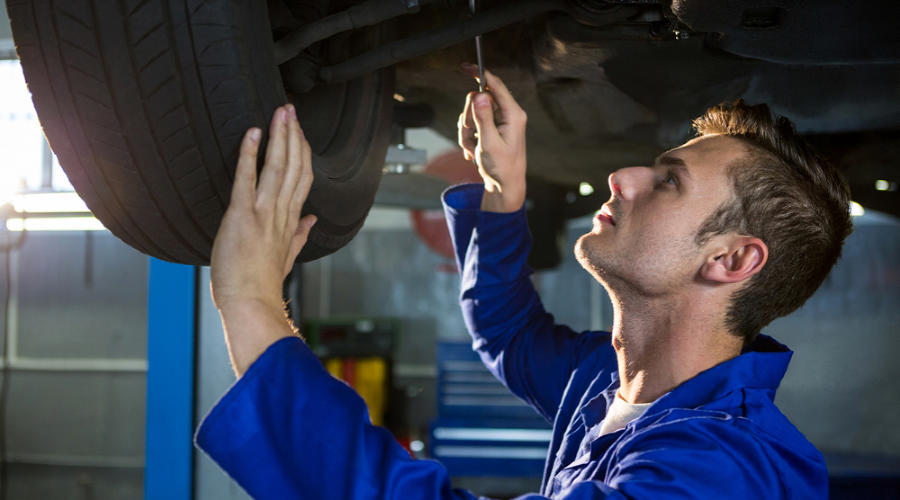 подвеска автомобиля © ru.freepik.com подвеска автомобиля © ru.freepik.com