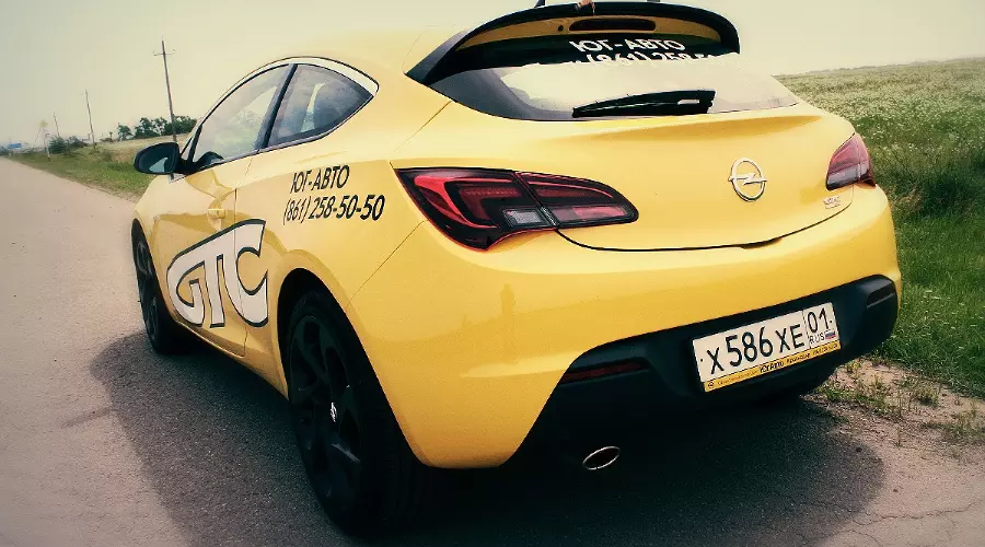 Opel Astra GTC. Спорт-купе из Рюссельсхайма &copy;&nbsp;Фото ЮГА.ру