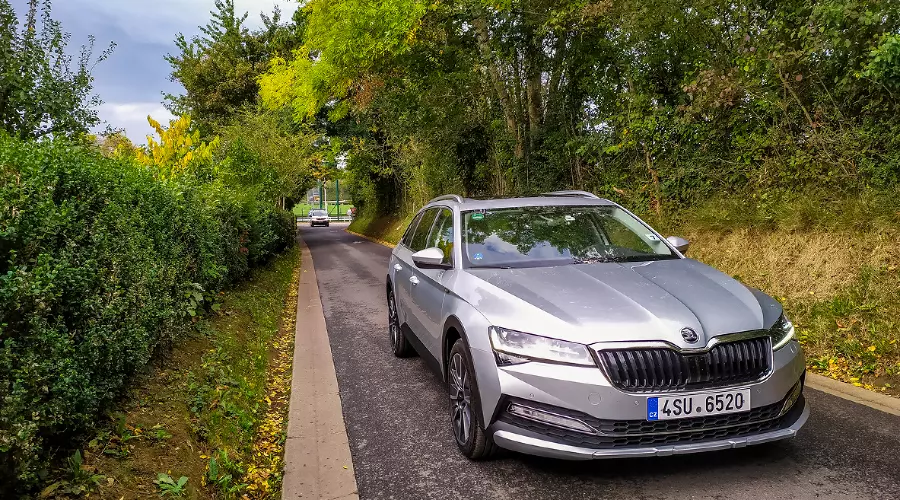 Обновленный Skoda Superb 2020 модельного года © Фото Евгения Мельченко, Юга.ру Обновленный Skoda Superb 2020 модельного года © Фото Евгения Мельченко, Юга.ру