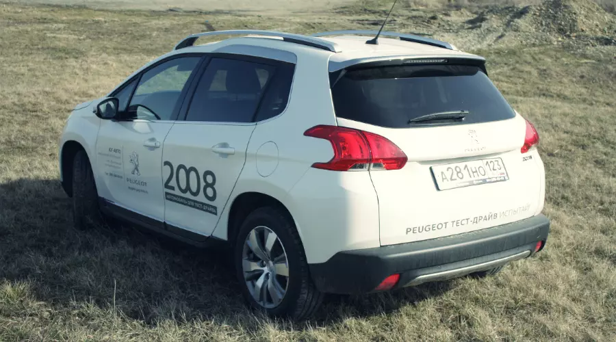 Peugeot 2008. Компактный французский "Львенок" &copy;&nbsp;Фото ЮГА.ру