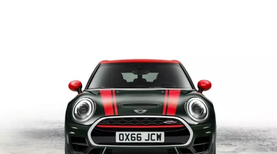 Новый MINI John Cooper Works Clubman © Фото ЮГА.ру Новый MINI John Cooper Works Clubman © Фото ЮГА.ру