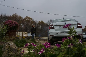 Skoda попала #точновяблочко &copy;&nbsp;Фото Евгения Мельченко, Юга.ру