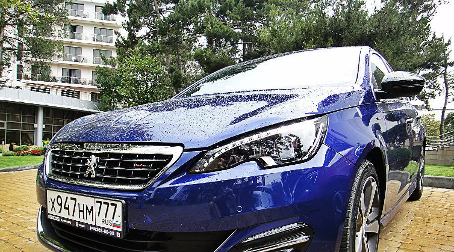 Peugeot 308 GT Line. Форсированый лев пришел в Россию &copy;&nbsp;Фото ЮГА.ру