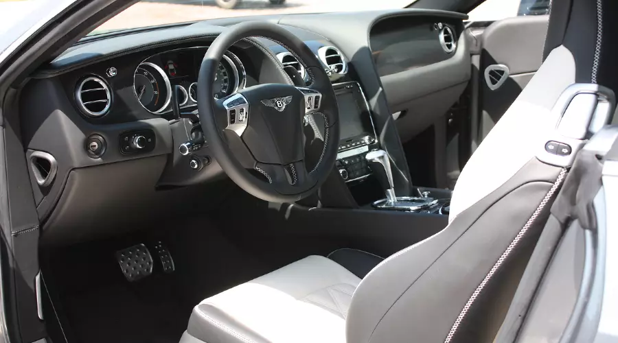Знакомьтесь, Bentley. Новый Continental GT V8 S &copy;&nbsp;Фото ЮГА.ру