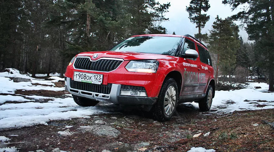 Skoda Yeti в горах Кавказа &copy;&nbsp;Фото ЮГА.ру