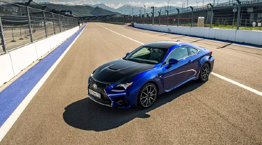 Спортивное купе от Lexus протестировали на автодроме в Сочи &copy;&nbsp;Фото ЮГА.ру