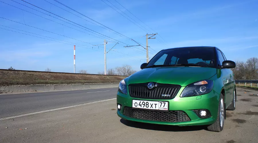 ŠKODA Fabia RS. Резвый чешский Hot-Hatch &copy;&nbsp;Фото ЮГА.ру