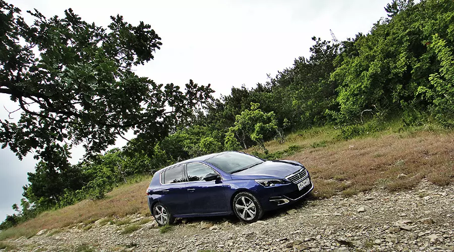 Peugeot 308 GT Line. Форсированый лев пришел в Россию &copy;&nbsp;Фото ЮГА.ру