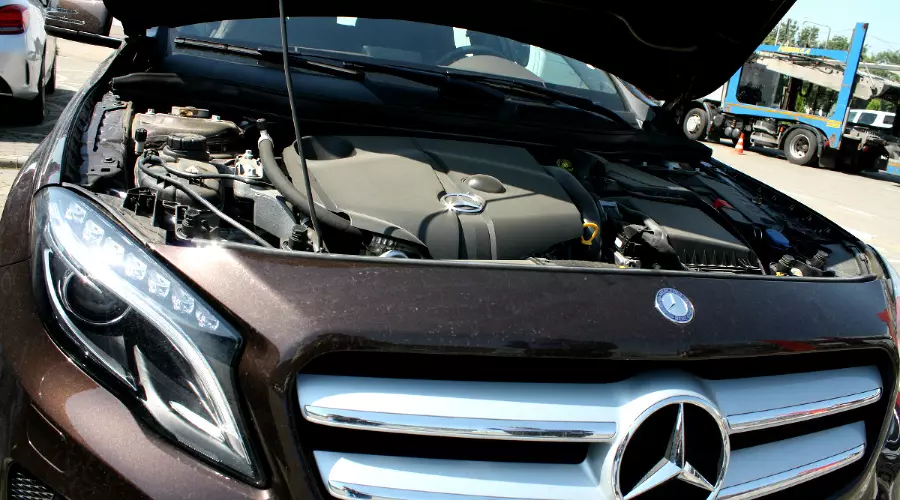 Mercedes-Benz. Не в бровь, а в GLAз &copy;&nbsp;Фото ЮГА.ру