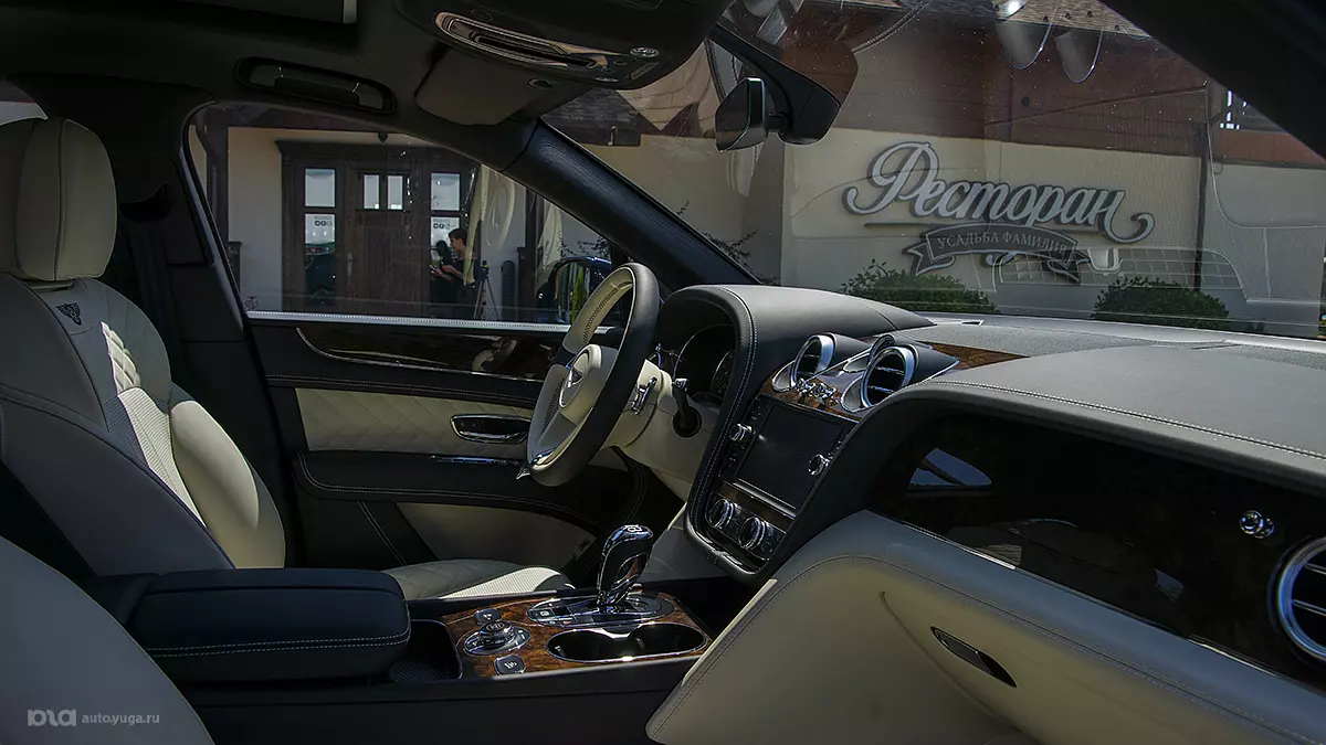 Кроссовер Bentley Bentayga