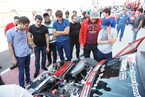 В Грозном завершился чемпионат России по дрэг-рейсингу &copy;&nbsp;Фото ЮГА.ру