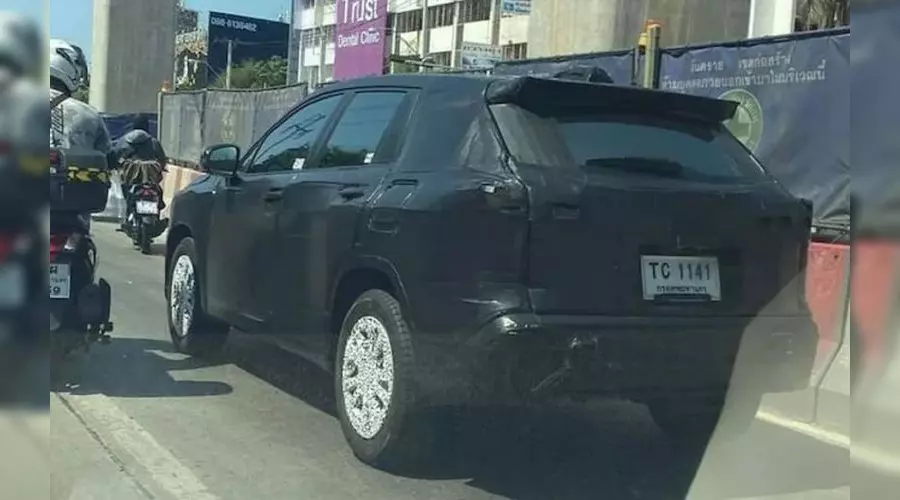 Toyota Corolla Cross на испытаниях &copy;&nbsp;Фото community.headlightmag.com