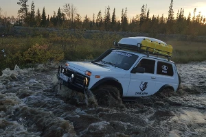 Заводская команда на LADA 4X4 покоряет Север России &copy;&nbsp;Фото ЮГА.ру