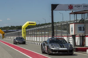 Второй этап чемпионата России по дрэг-рейсингу в Грозном &copy;&nbsp;Фото Евгения Мельченко, Юга.ру