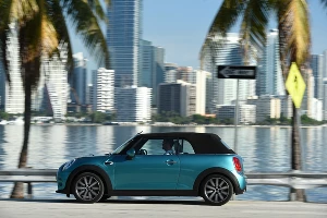 Новый MINI Convertible &copy;&nbsp;Фото ЮГА.ру