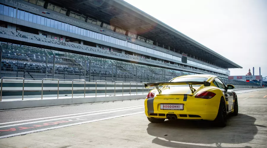 Porsche Cayman S. «Сочи Автодром» &copy;&nbsp;Фото Евгения Мельченко, Юга.ру