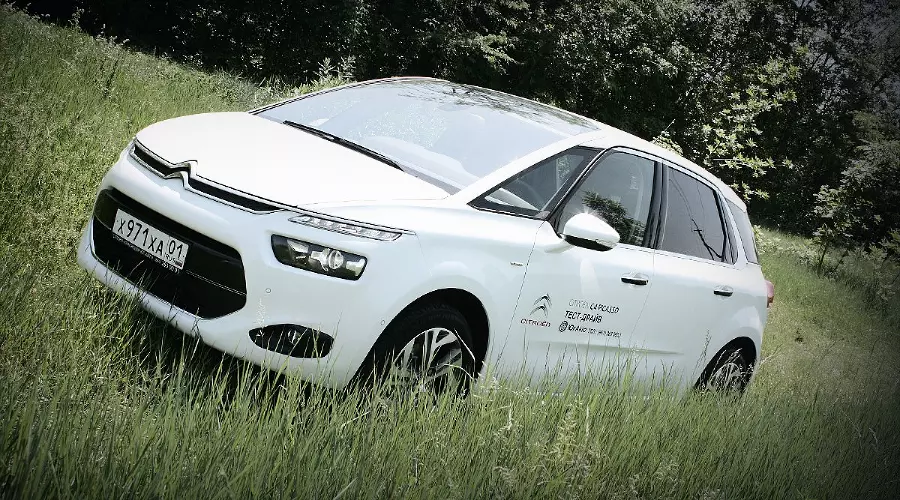 Новый Citroen C4 Picasso. Семейный комфорт по-французски &copy;&nbsp;Фото ЮГА.ру