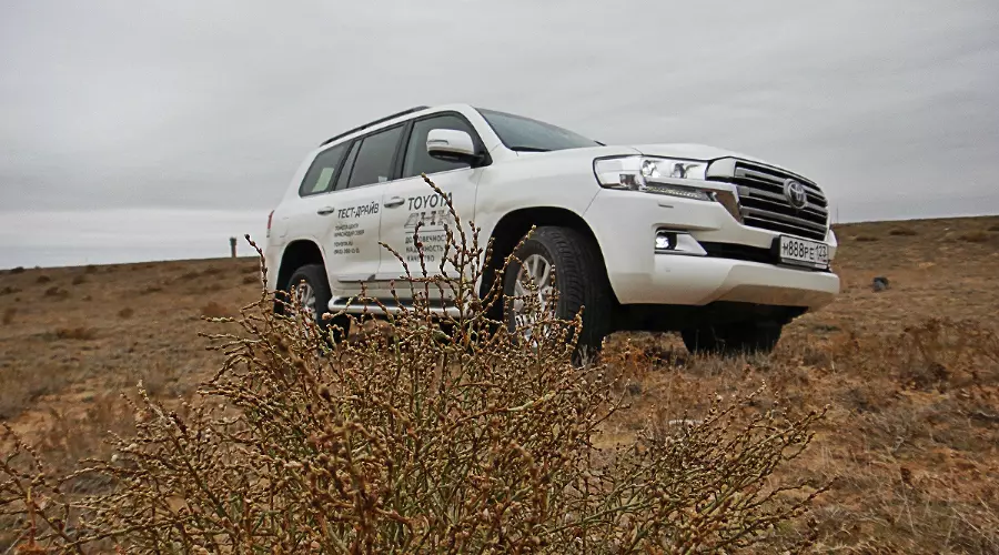 Тест-драйв нового Toyota Land Cruiser 200. В чем соль, брат &copy;&nbsp;Фото ЮГА.ру