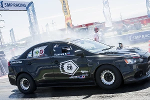 Самые быстрые машины России в столице Чечни &copy;&nbsp;Фото Евгения Мельченко, Юга.ру