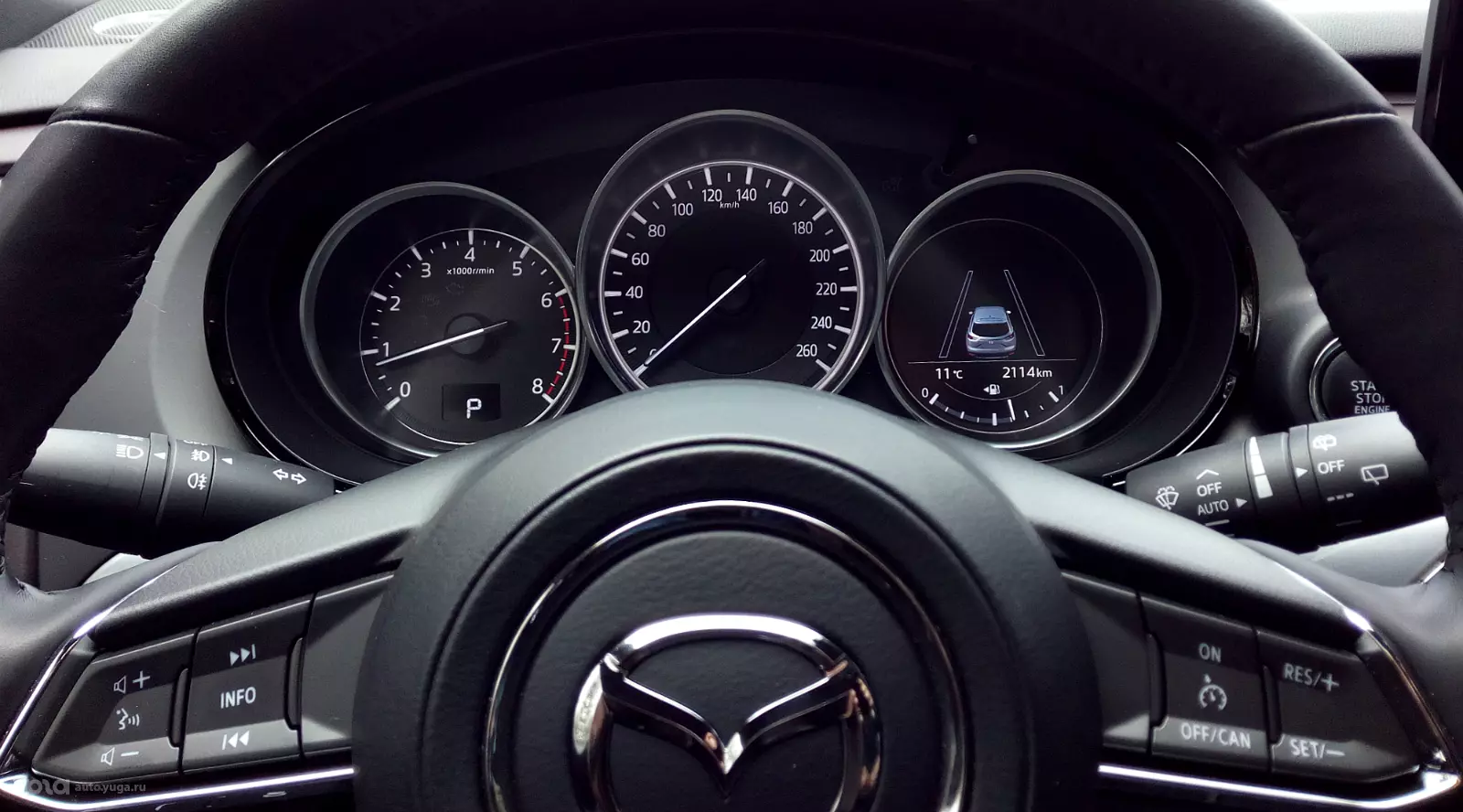 Новый кроссовер Mazda CX-9 © Фото Евгения Мельченко, Юга.ру Новый кроссовер Mazda CX-9