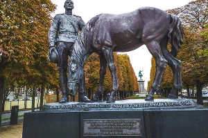 Что касается Парижа, то стоит. Цветет и пахнет &copy;&nbsp;Фото Евгения Мельченко, Юга.ру