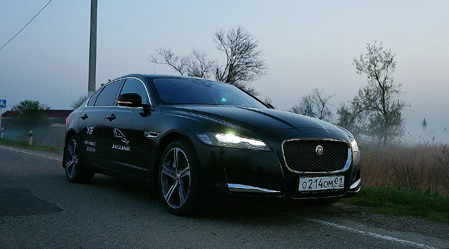 Тест-драйв нового Jaguar XF 2016 модельного года © Фото ЮГА.ру Тест-драйв нового Jaguar XF 2016 модельного года © Фото ЮГА.ру