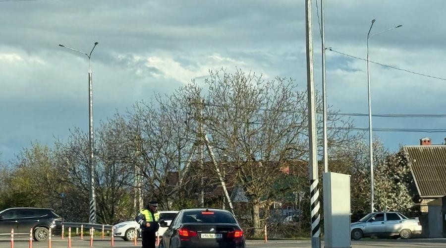 ГИБДД &copy;&nbsp;Изображение сгенерировано нейросетью Gigachat