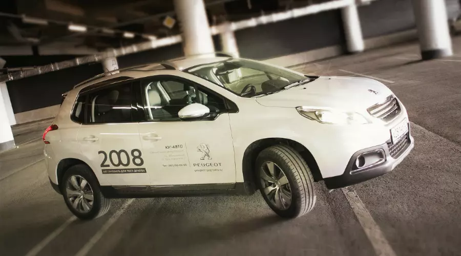 Peugeot 2008. Компактный французский "Львенок" &copy;&nbsp;Фото ЮГА.ру
