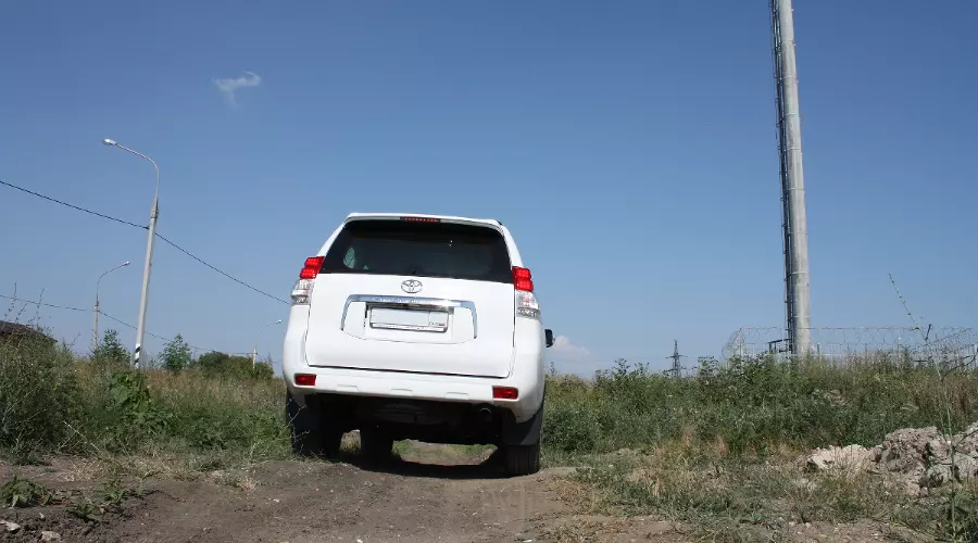Land Cruiser Prado &copy;&nbsp;Фото ЮГА.ру