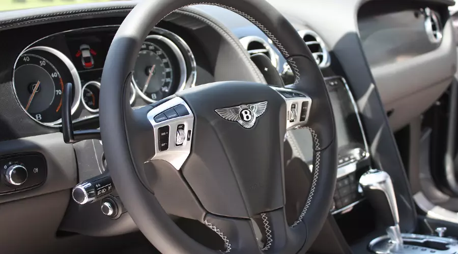 Знакомьтесь, Bentley. Новый Continental GT V8 S &copy;&nbsp;Фото ЮГА.ру