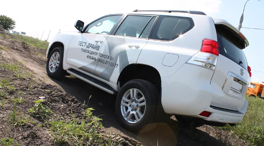 Land Cruiser Prado &copy;&nbsp;Фото ЮГА.ру