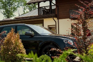 Кроссовер Bentley Bentayga &copy;&nbsp;Фото Евгения Мельченко, Юга.ру