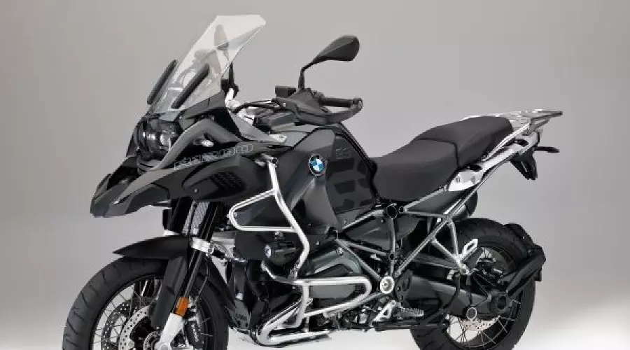 BMW Motorrad представляет новинки 2017 года © Фото ЮГА.ру BMW Motorrad представляет новинки 2017 года © Фото ЮГА.ру