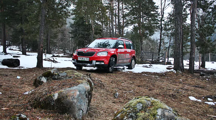 Skoda Yeti в горах Кавказа &copy;&nbsp;Фото ЮГА.ру