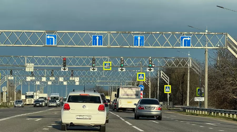 автомобиль &copy;&nbsp;Фото ЮГА.ру