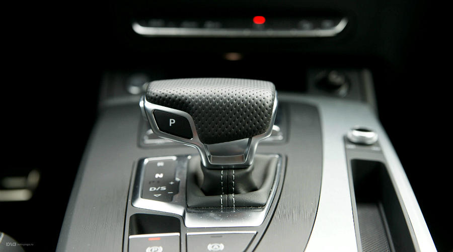 Салон нового Audi Q5