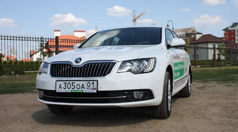 Обновленный ŠKODA Superb &copy;&nbsp;Фото ЮГА.ру