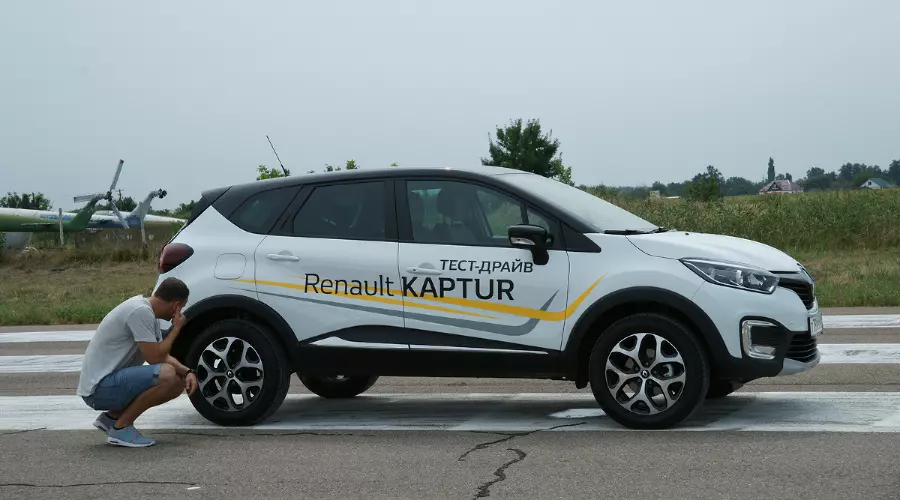 Renault Kaptur или Hyundai Creta &copy;&nbsp;Фото ЮГА.ру