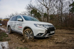 Новый Mitsubishi Outlander &copy;&nbsp;Фото Евгения Мельченко, Юга.ру