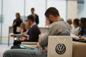 Открытие нового ДЦ "Volkswagen КЛЮЧАВТО Аэропорт" &copy;&nbsp;Фото Евгения Мельченко, Юга.ру
