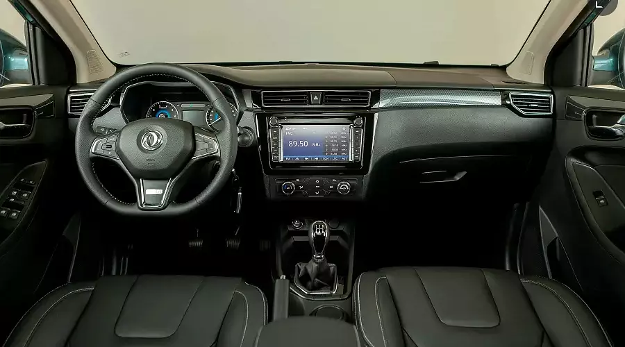 Кроссовер DFM 580