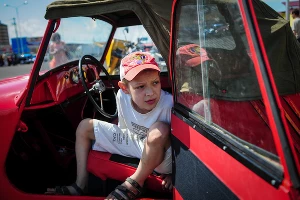 Выставка ретро-автомобилей под Краснодаром &copy;&nbsp;Елена Синеок, ЮГА.ру