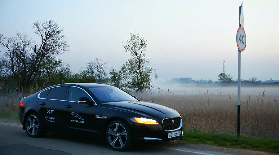 Тест-драйв нового Jaguar XF 2016 модельного года © Фото ЮГА.ру Тест-драйв нового Jaguar XF 2016 модельного года © Фото ЮГА.ру