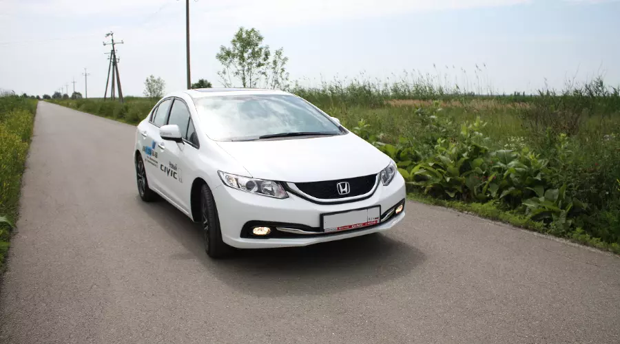 Honda Civic 4D &copy;&nbsp;Фото ЮГА.ру