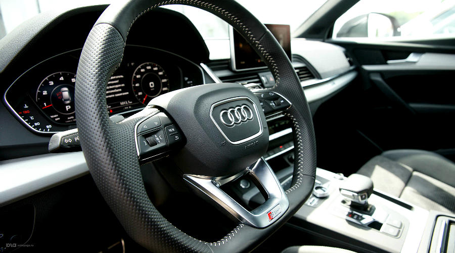 Салон нового Audi Q5