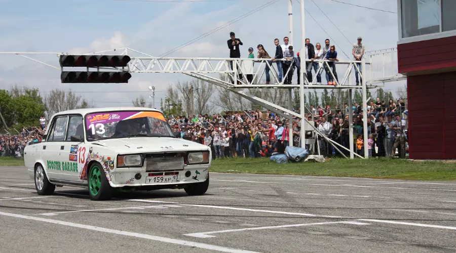 Первый этап чемпионата "Drift Battle Series" в Усть-Лабинске &copy;&nbsp;Фото ЮГА.ру