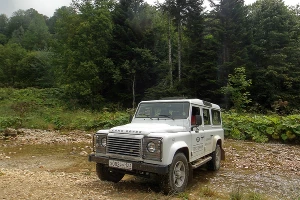 Land Rover Defender. Краснодар — Предгорье Кавказа &copy;&nbsp;Фото ЮГА.ру