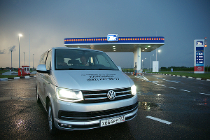 Новый Volkswagen Multivan T6 в Ейске © Фото ЮГА.ру