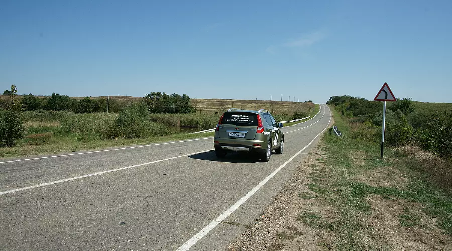 Тест-драйв Geely Emgrand X7. Первый и единственный кросс-Geely &copy;&nbsp;Фото ЮГА.ру